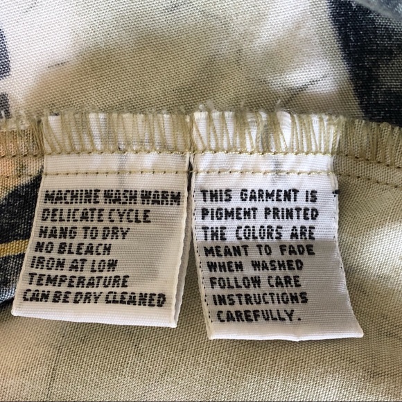 EUC Tommy Bahama XS Crop Top W/Crisscross… - Picture 6 of 7